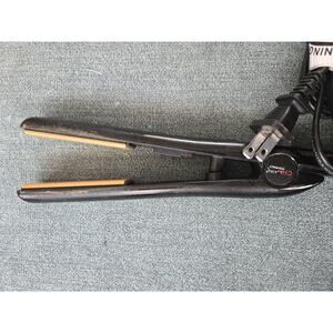 Pre-owned In Excellent Condition CHI Smart Flatiron with Swivel Cord